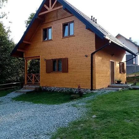 Holiday home Dom Na Padole Tylmanowa
